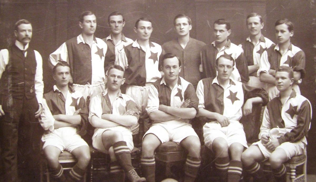 K jubilejní sezoně S. K. Slavia (1906)
